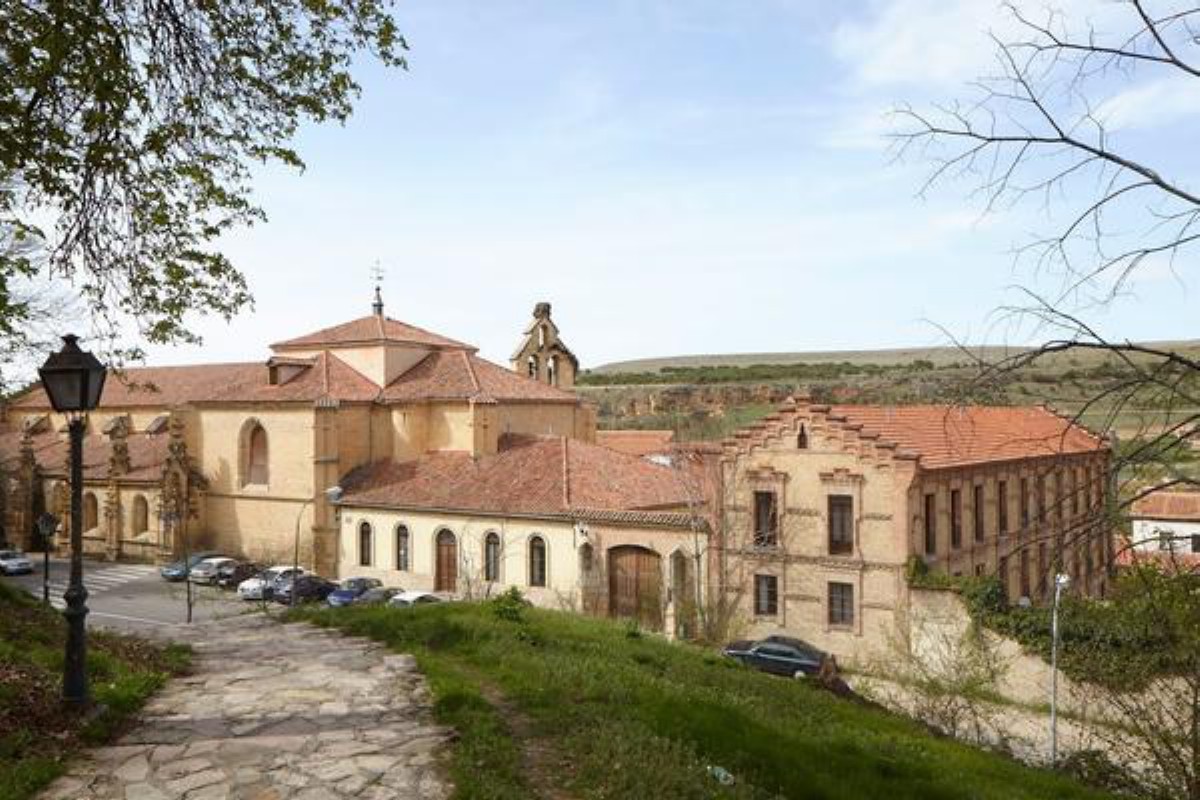 Tuition & Costs visual data 2